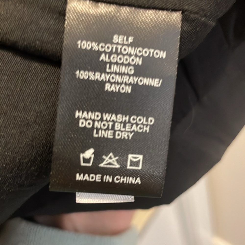 Black pullover vest - Picture 5 of 5